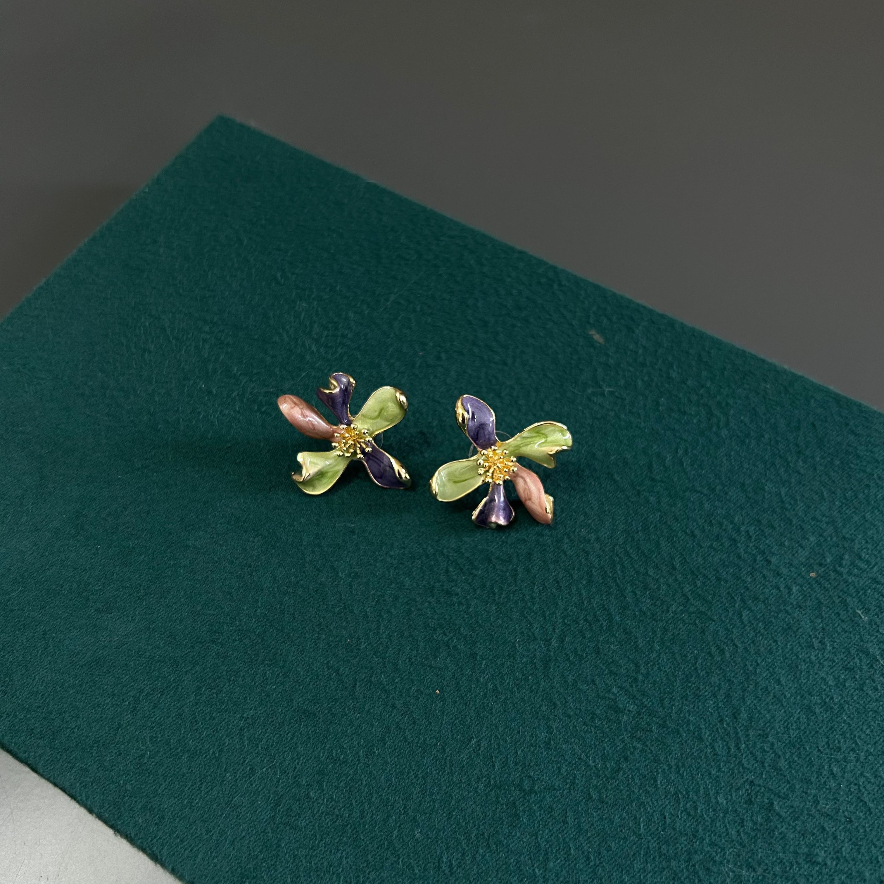 Floral Whirl studs