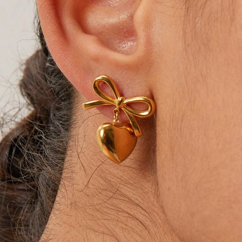 Bow heart Studs